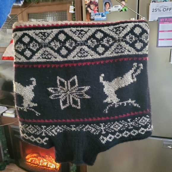 Ralph Lauren Double Reindeer Wool Knit Sweater. - Picture 8 of 8